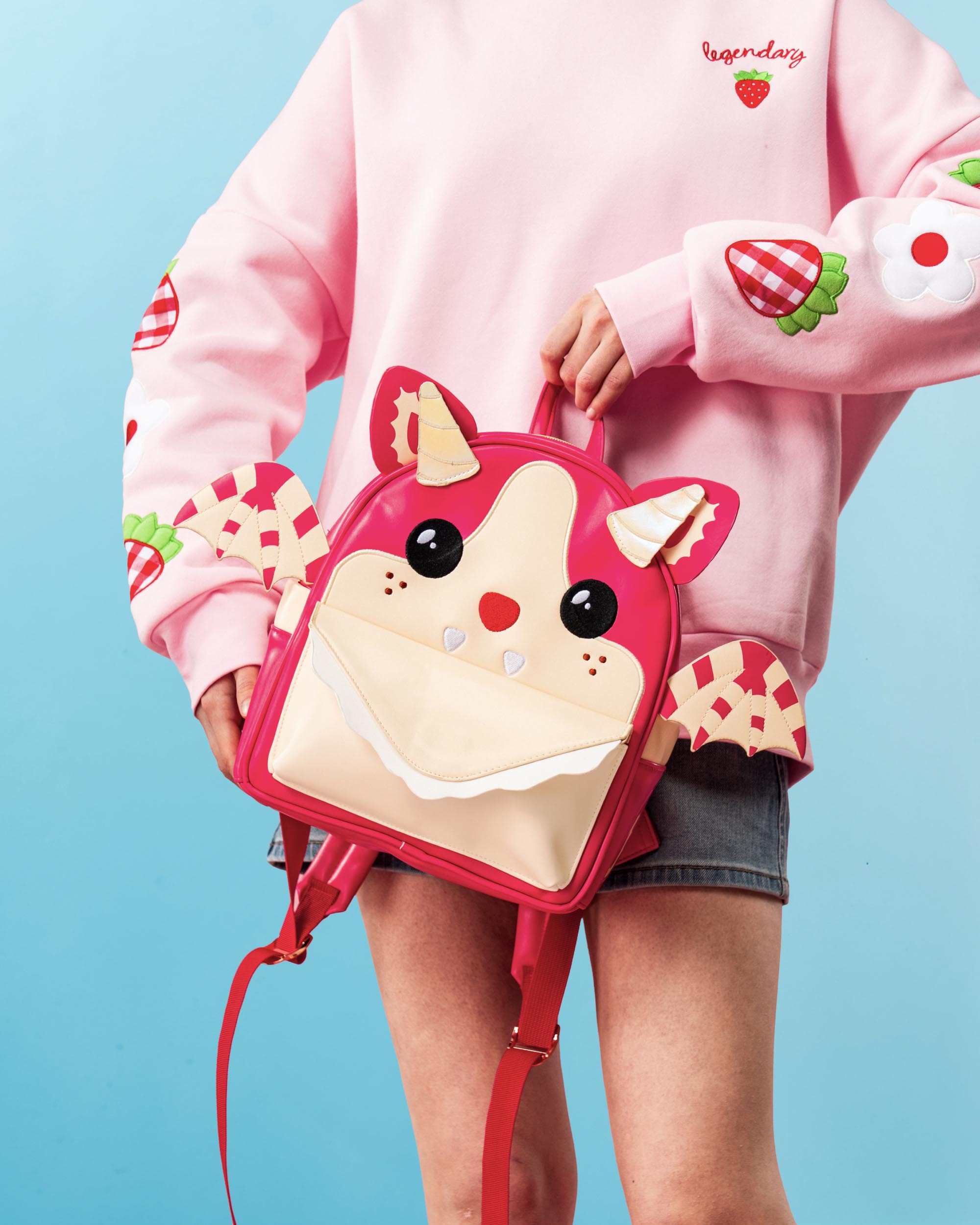 Pre-Order Adopt Me!: Strawberry Shortcake Bat Dragon Sweater + Backpac ...